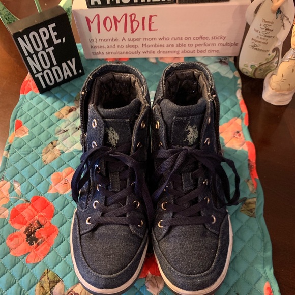 girls sneakers size 2